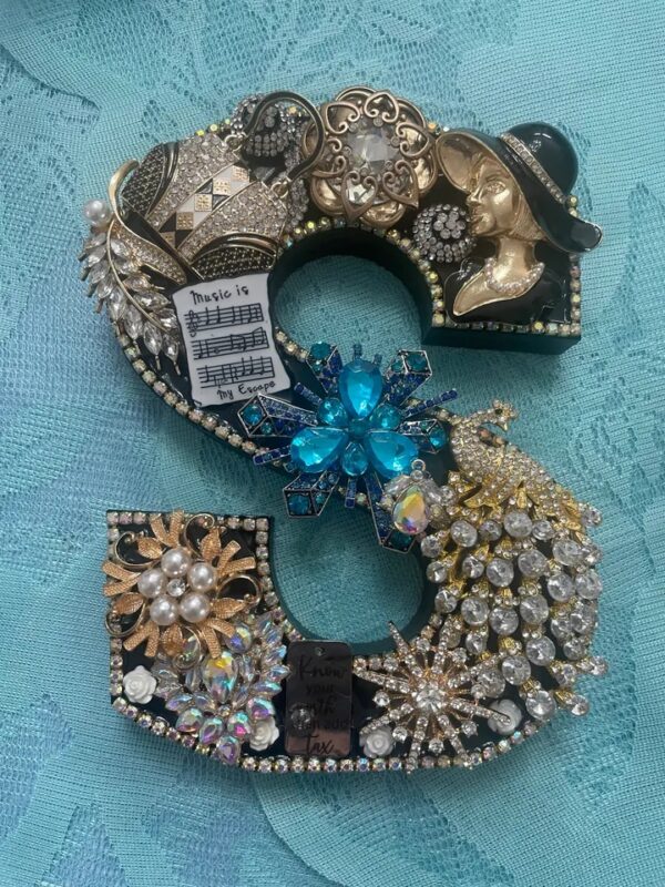 I Live For Bling!